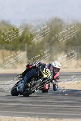 media/Jan-16-2026-CVMA Friday Practice (Fri) [[6f2bf47531]]/5-Racer 4-Trackday1/Session 4 (Turn 2 Exit)/